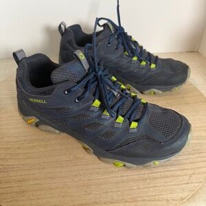 Merrell Men’s Hiking Shoes Navy Trail Vibram Sole Size 8.5